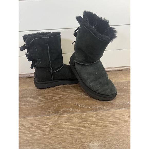 UGG Bailey Bow II Women's Winter Boots - Black, US 9 - Picture 1 of 12